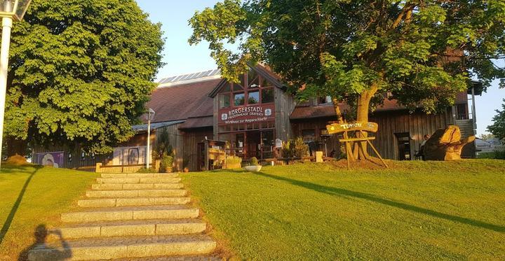 Wirtshaus Zur Amperschlucht Burgerstadl